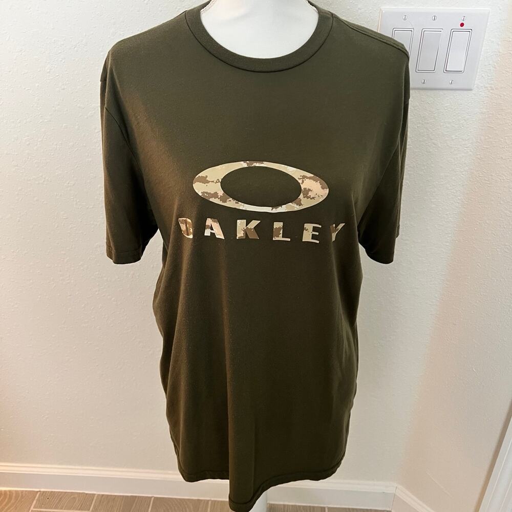 Men’s Oakley Tee